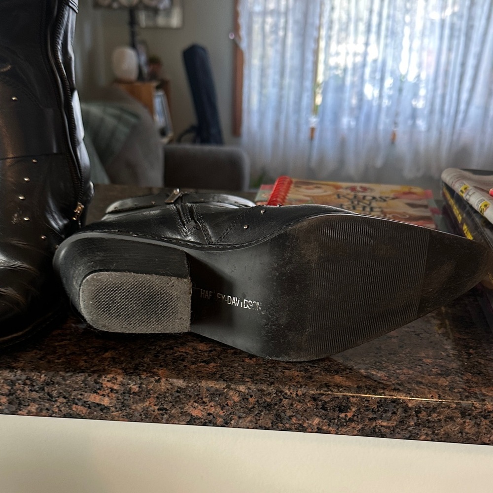 Harley-Davidson Black Leather Heeled Boots - Picture 3 of 4